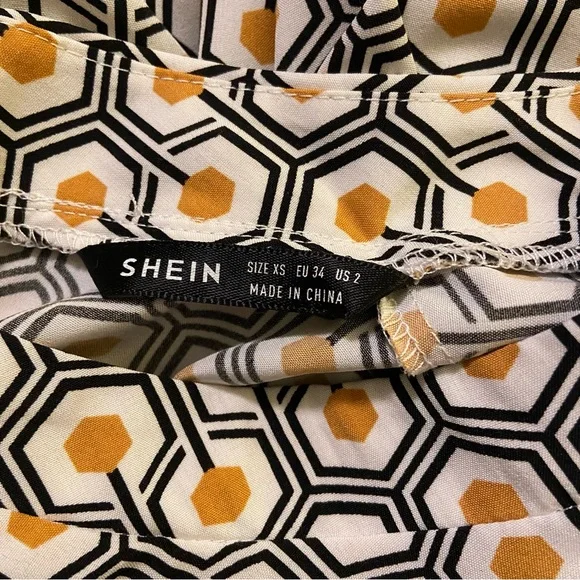 SHEIN | Button Neck Keyhole Back Geo Long Sleeve Top - Picture 8 of 8